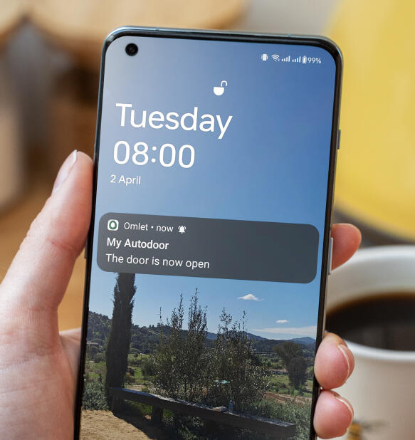 Smartphone med Autodoor statusmeddelelser